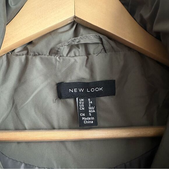 NWOT new look puffer jacket in olive green - Picture 3 of 6